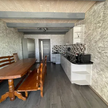 Filin House אכסניה מיקוליצ'ין