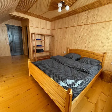 אכסניה Filin House מיקוליצ'ין
